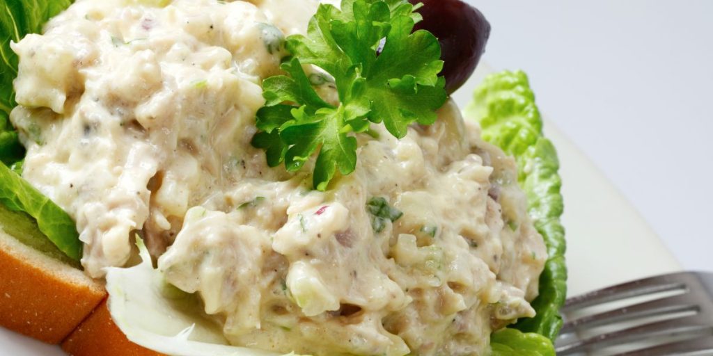 κοτοσαλάτα με γιαούρτι